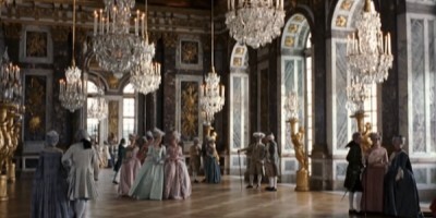 8480_marie antoinette_château de versailles - galerie des glaces_0.jpg